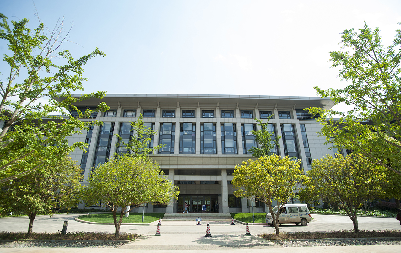 昆明市市政府局委辦